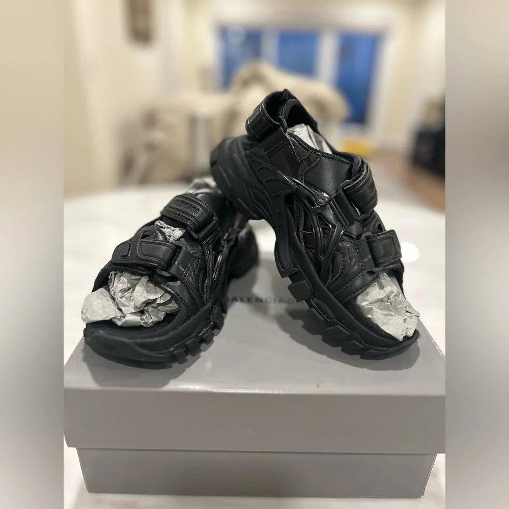 Balenciaga Kids Sandals - Picture 1 of 4